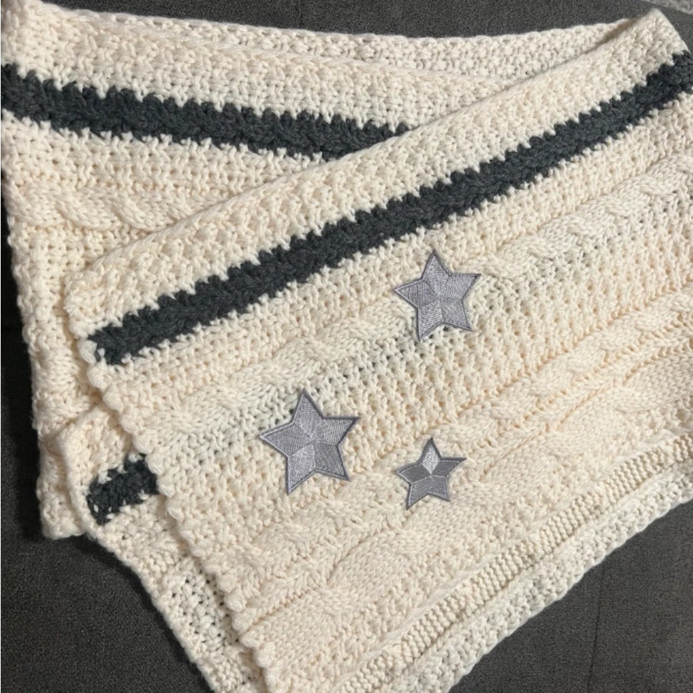 Taylor's Foklore Scarf Beige White Embroidered Star Cable Knite